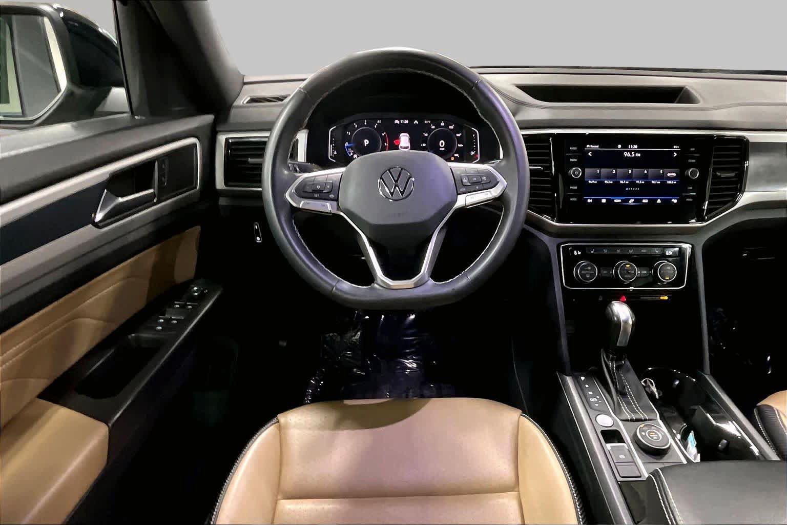 Used 2023 Volkswagen Atlas Cross Sport SE AWD/4WD image 6