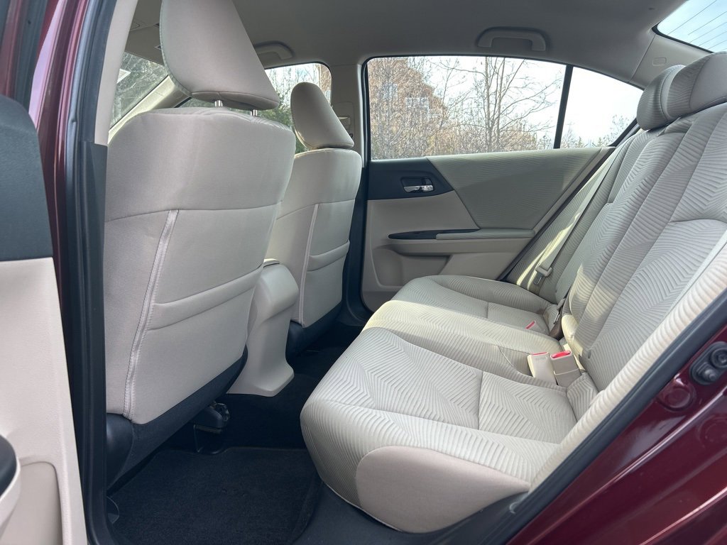 Used 2016 Honda Accord LX image 5