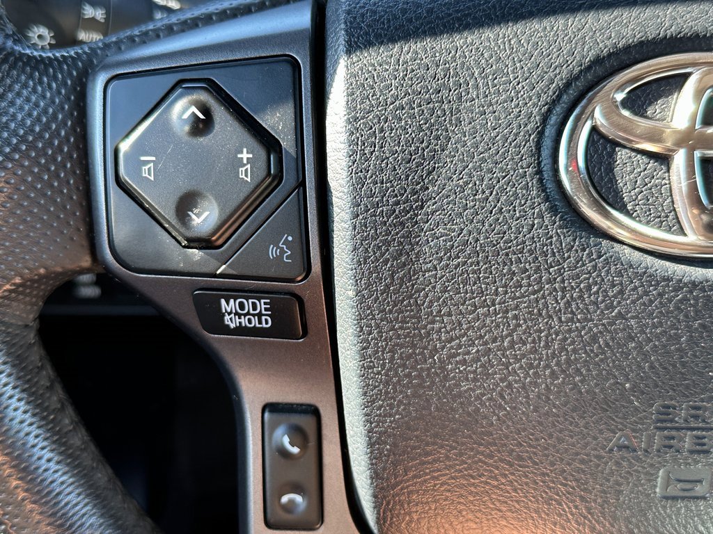 Used 2019 Toyota Tacoma TRD Off-Road image 24