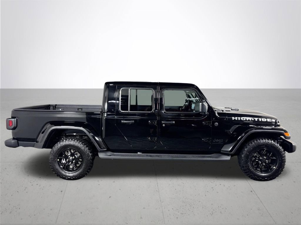 New 2025 Jeep Gladiator Sport image 5