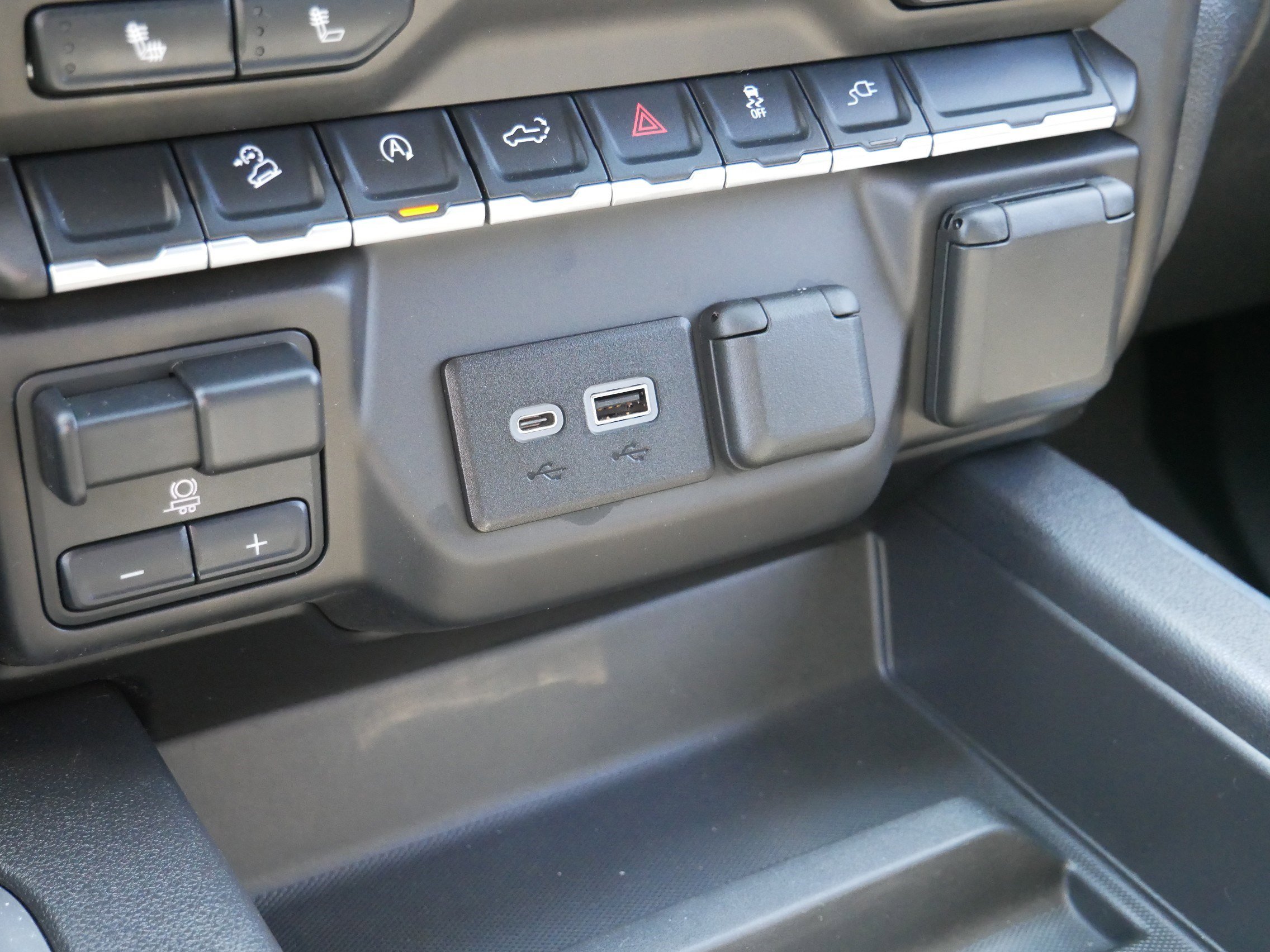 Used 2019 Chevrolet Silverado 1500 RST w/ All-Star Edition AWD/4WD image 23