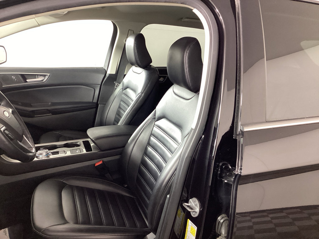 Used 2023 Ford Edge SEL w/ Convenience Package image 14