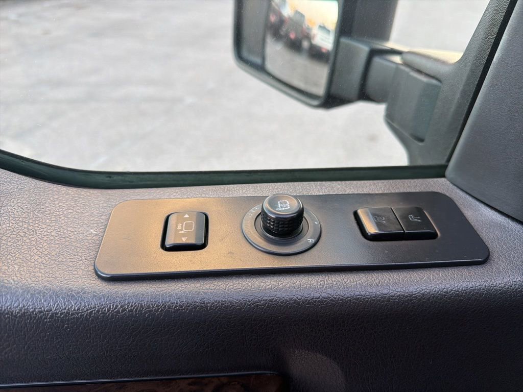Used 2016 Ford F450 Platinum w/ FX4 Off Road Package AWD/4WD image 28