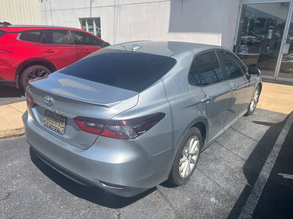 Used 2023 Toyota Camry LE w/ Convenience Package FWD image 6