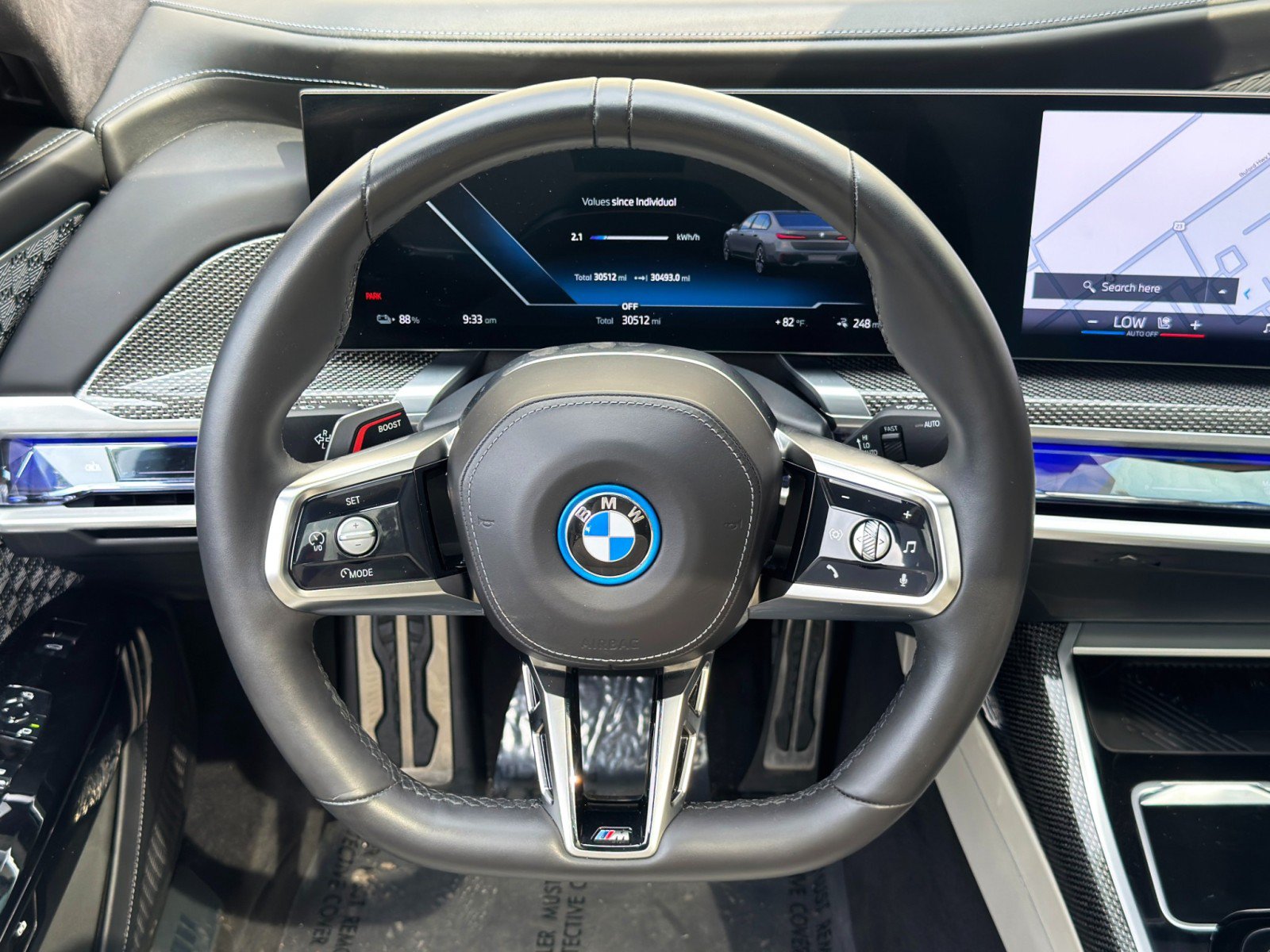 Used 2023 BMW i7 xDrive60 w/ Executive Package 2 AWD/4WD image 21
