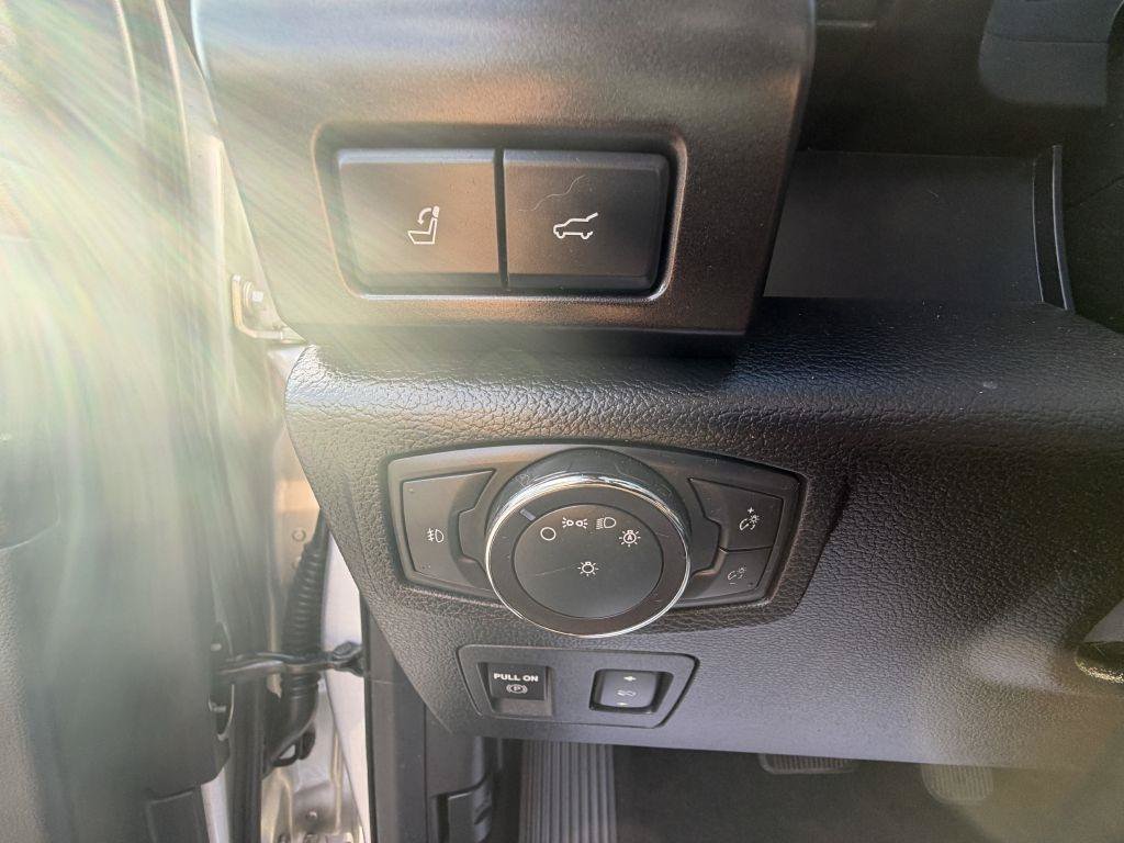 Used 2019 Ford Expedition Limited w/ Equipment Group 302A AWD/4WD image 32