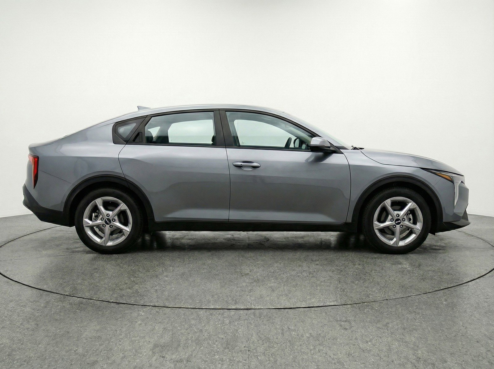 Used 2025 Kia K4 LXS image 5