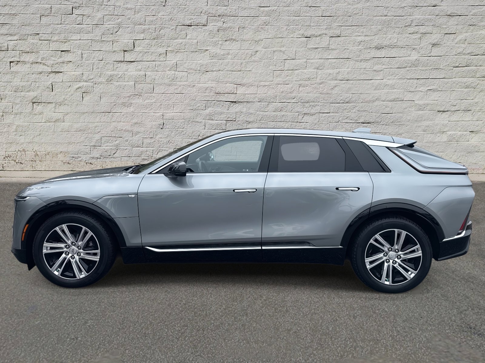 Certified 2024 Cadillac Lyriq Tech image 8