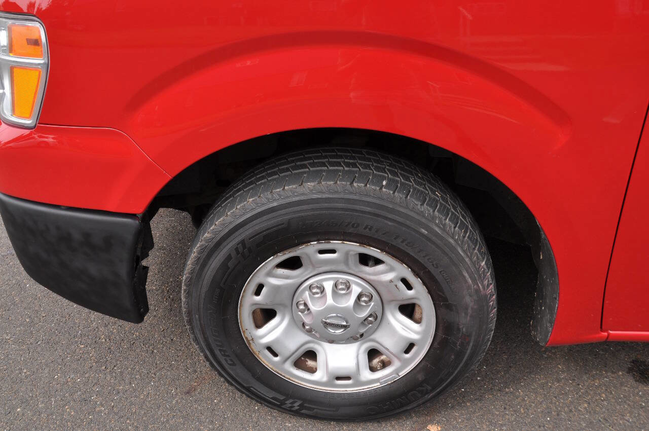Used 2015 Nissan NV 2500 SV w/ Technology Package image 25