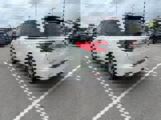 Used 2018 Honda Odyssey EX image 3