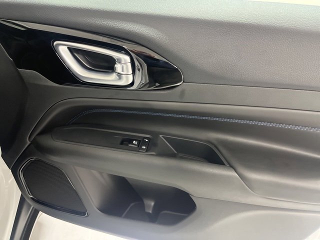 New 2026 Jeep Compass Latitude image 18