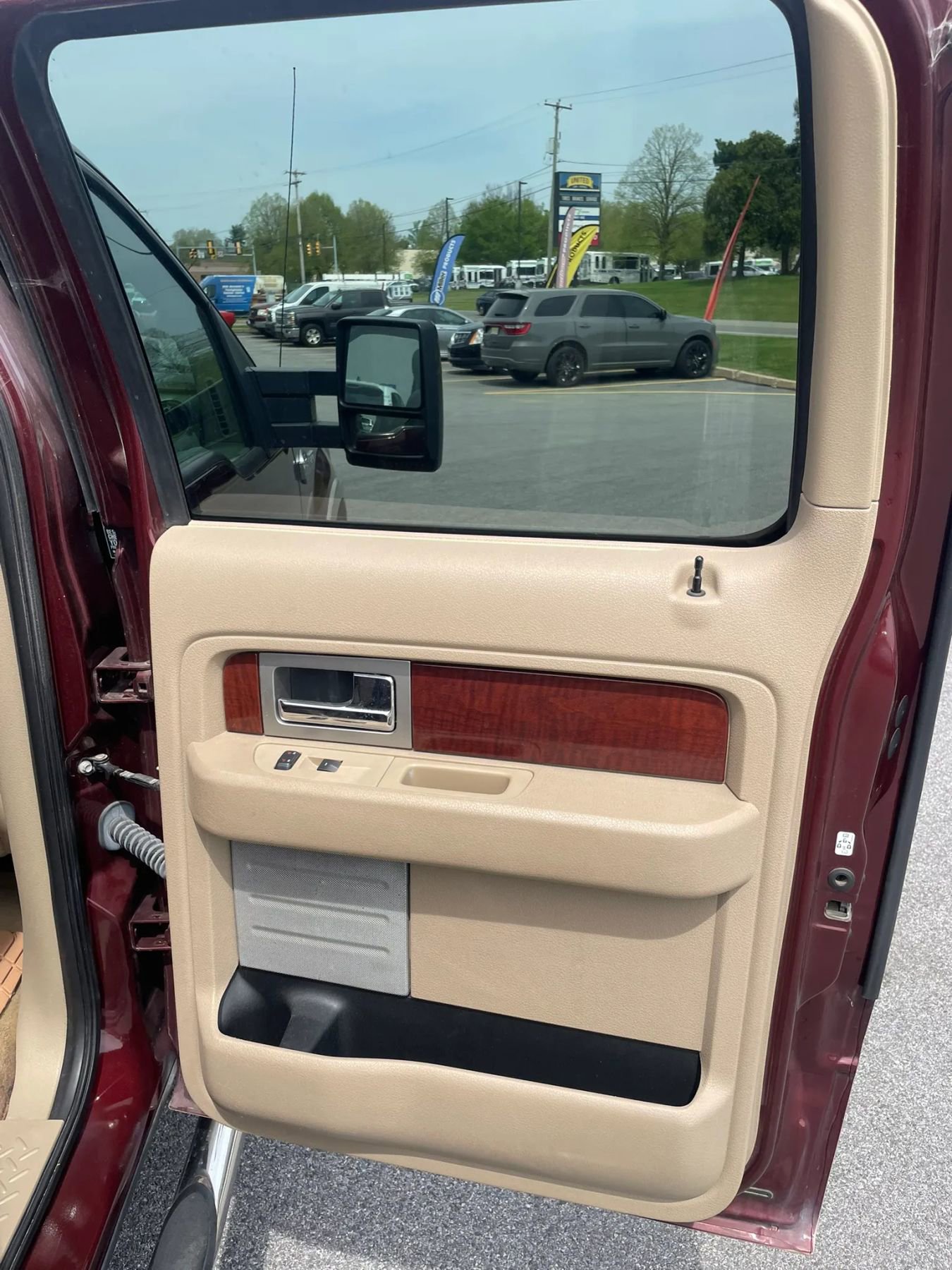 Used 2010 Ford F150 King Ranch image 23