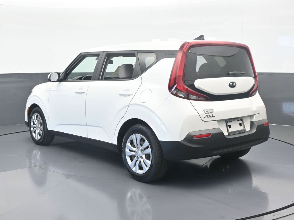 Used 2021 Kia Soul LX image 4