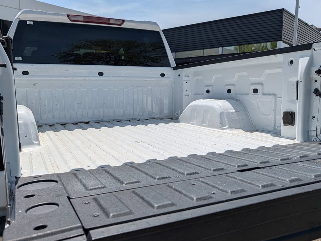 Used 2024 GMC Sierra 1500 SLT AWD/4WD image 27