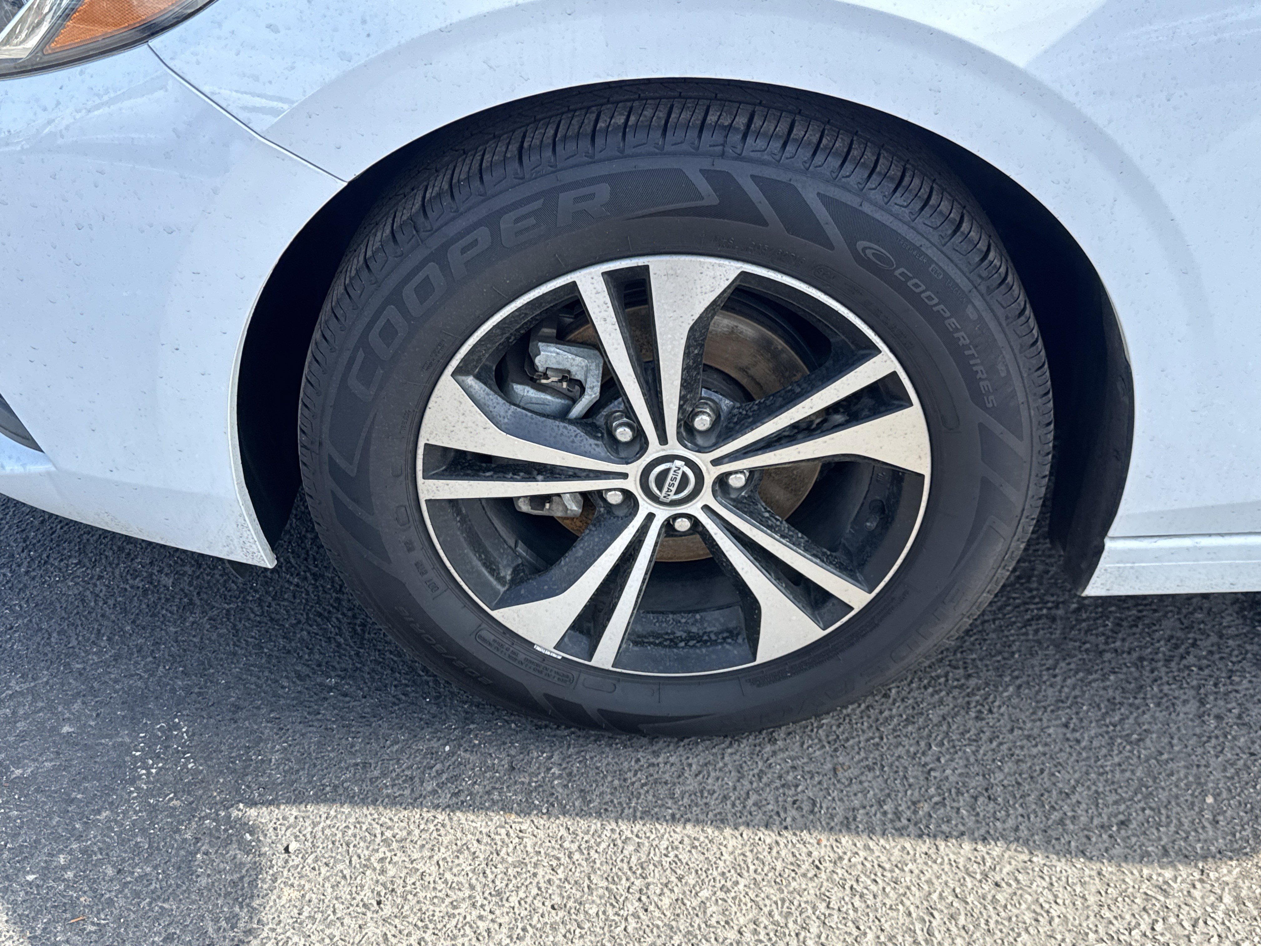 Used 2023 Nissan Sentra SV image 9