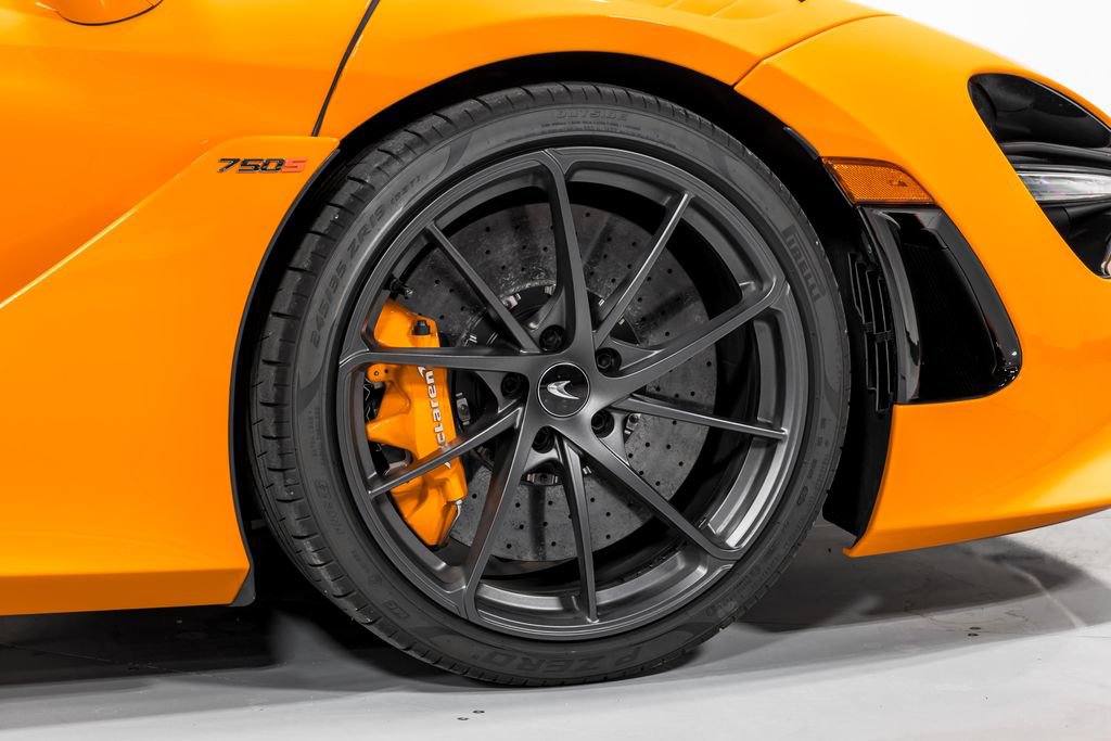 Used 2026 McLaren 750S RWD image 42