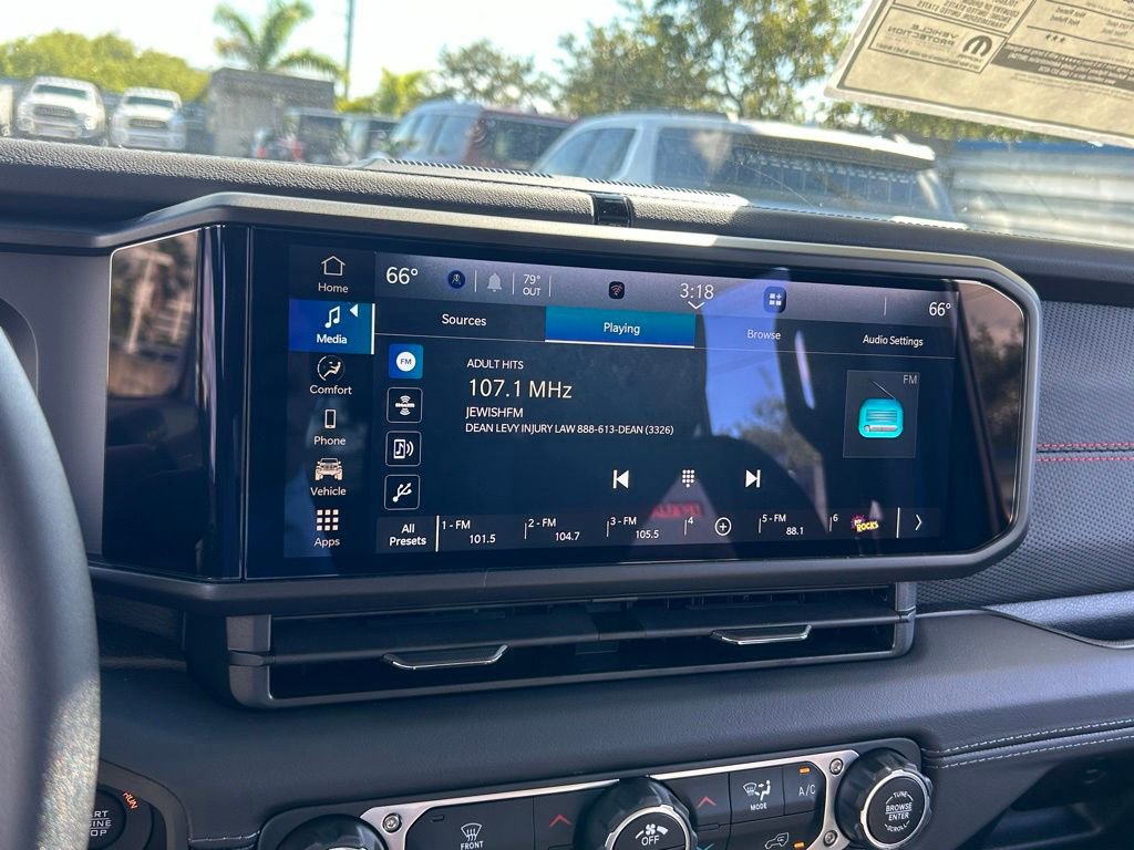 New 2024 Jeep Wrangler Unlimited Rubicon image 11