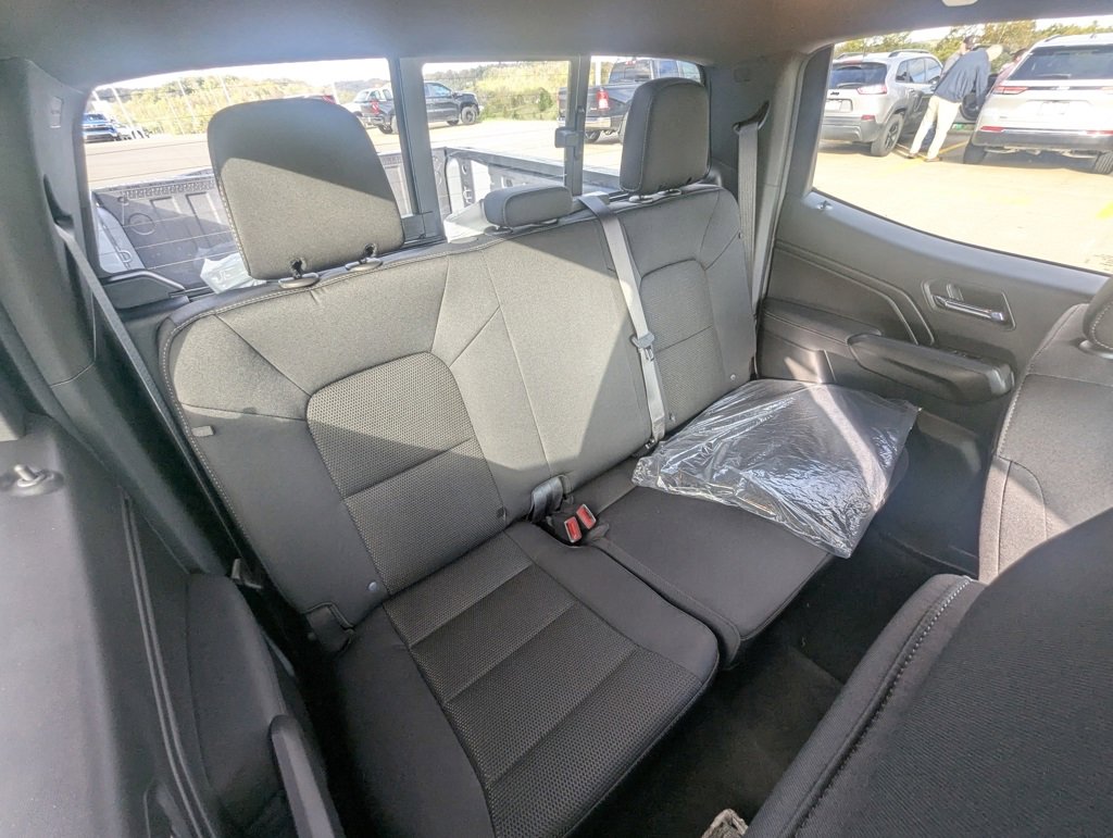 New 2026 GMC Canyon Elevation image 15