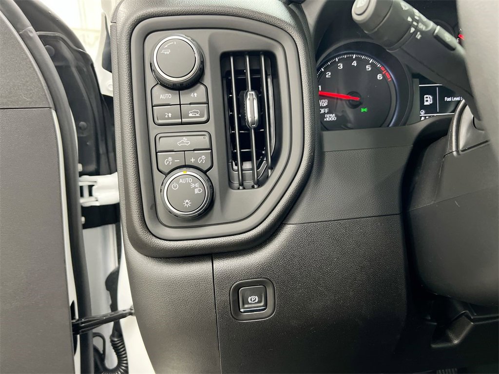 New 2026 Chevrolet Silverado 1500 W/T w/ Trailering Package image 17