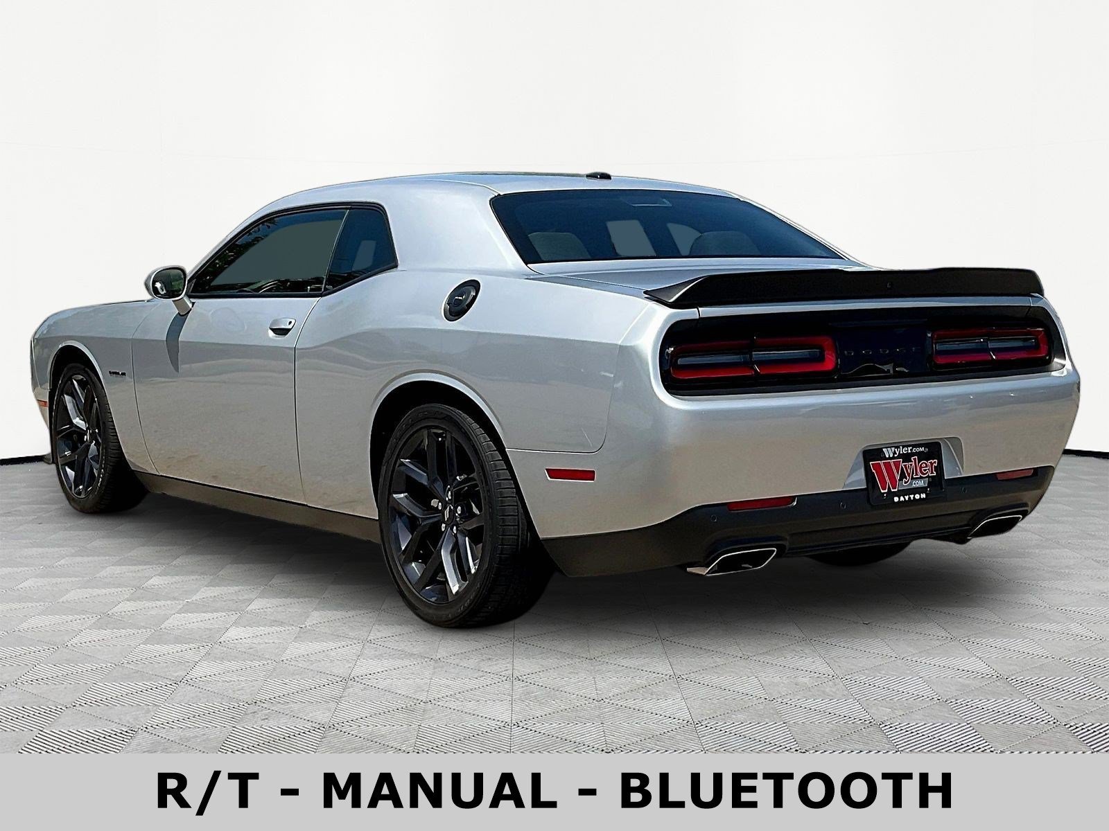 Used 2022 Dodge Challenger R/T w/ Blacktop Package RWD image 4