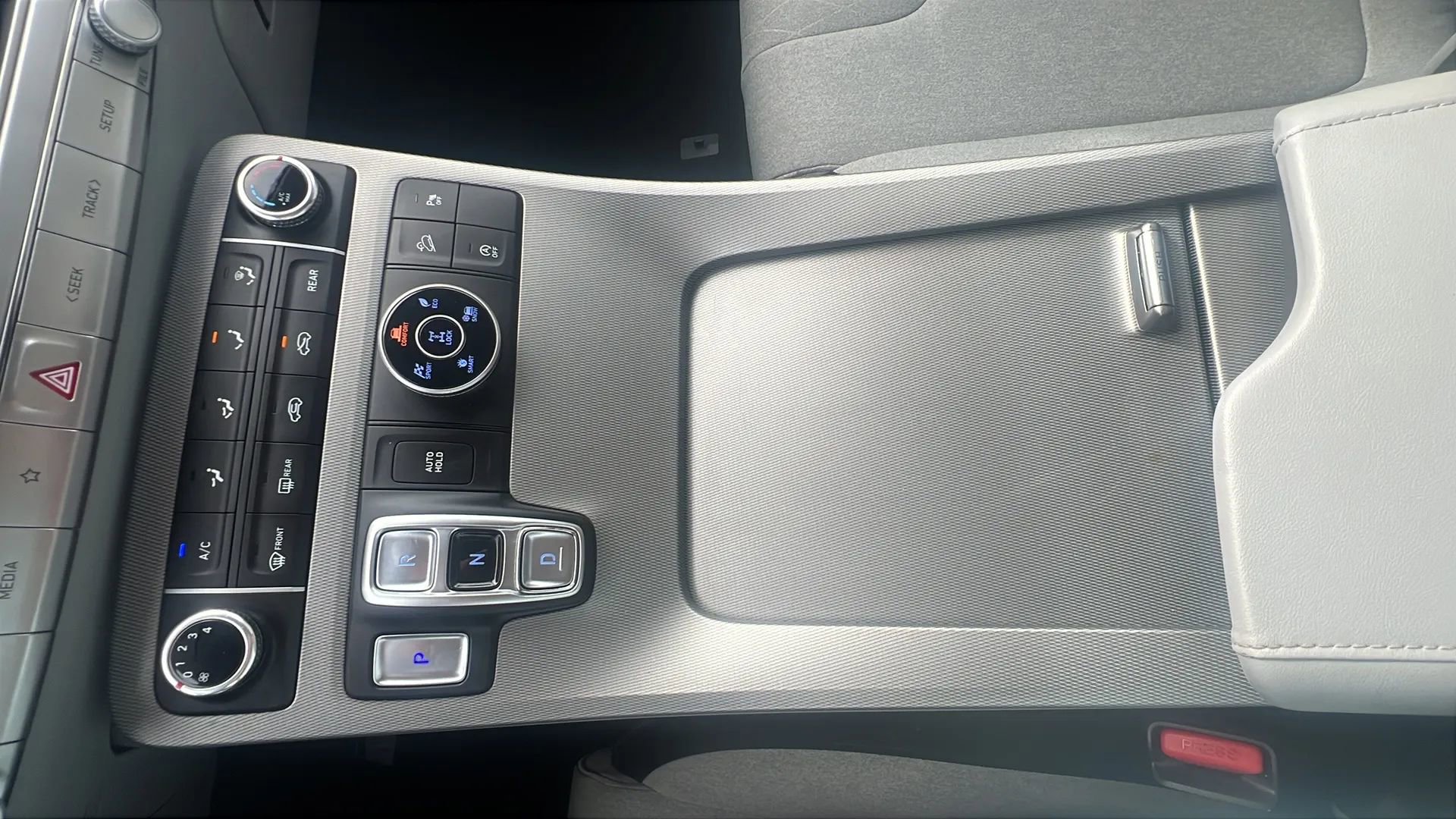 Used 2022 Hyundai Palisade SE image 20