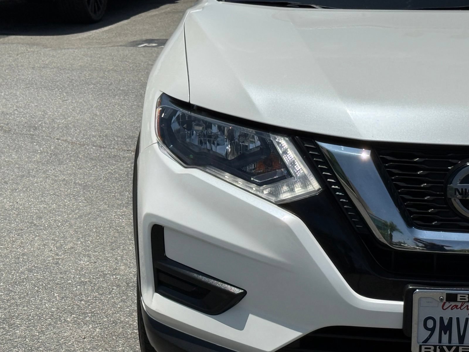 Used 2020 Nissan Rogue SV FWD image 13