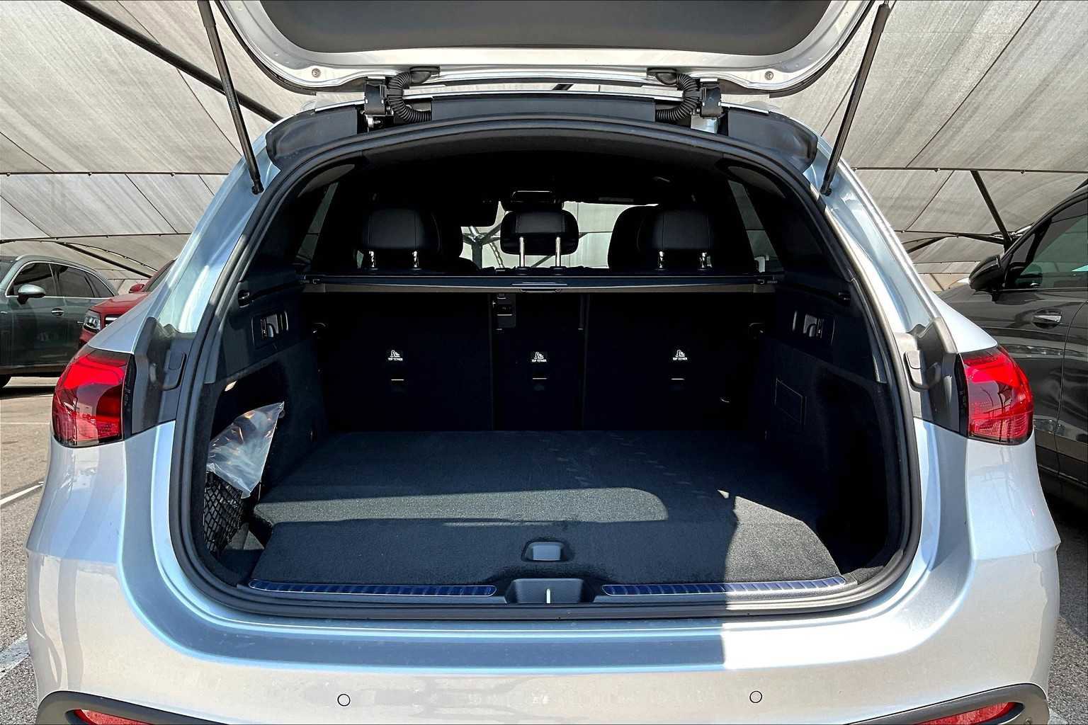 New 2025 Mercedes-Benz GLC 350e 4MATIC image 14