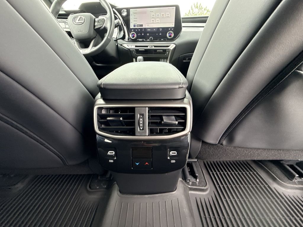 Used 2024 Lexus RX 350 F Sport w/ Convenience Package AWD/4WD image 18