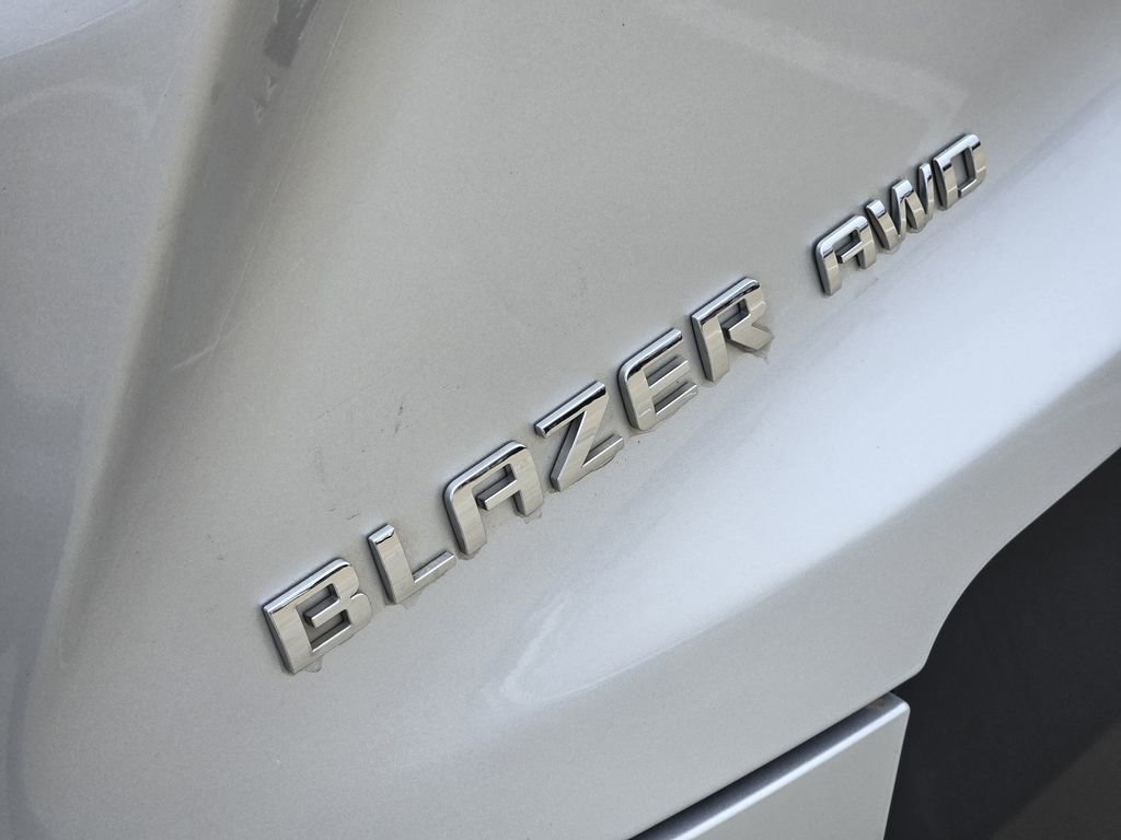 Used 2022 Chevrolet Blazer LT image 13
