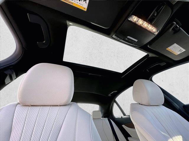 Used 2022 Mercedes-Benz E 350 Sedan image 17
