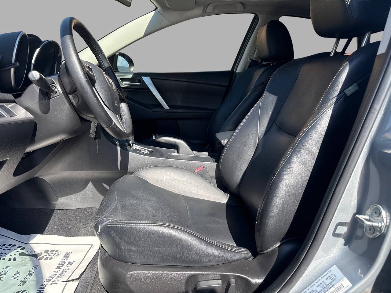 Used 2012 MAZDA MAZDA3 i Grand Touring w/ Tech Pkg FWD image 12