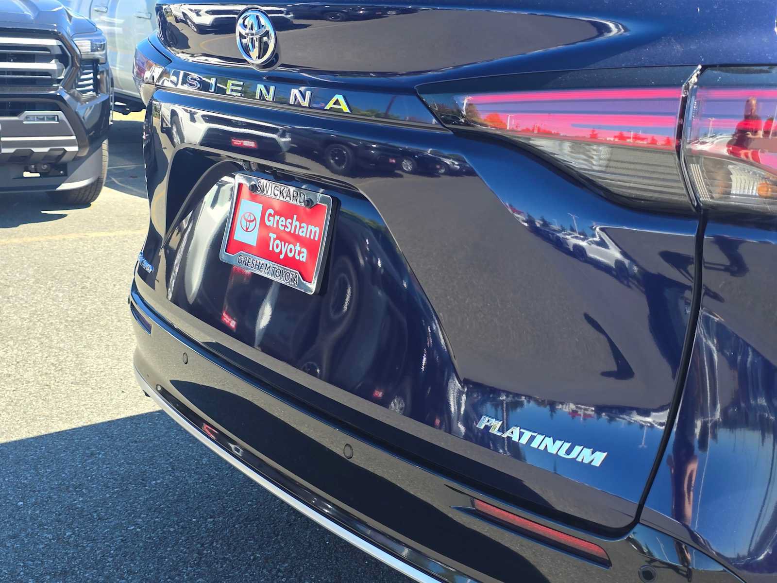 New 2026 Toyota Sienna Platinum AWD/4WD image 13