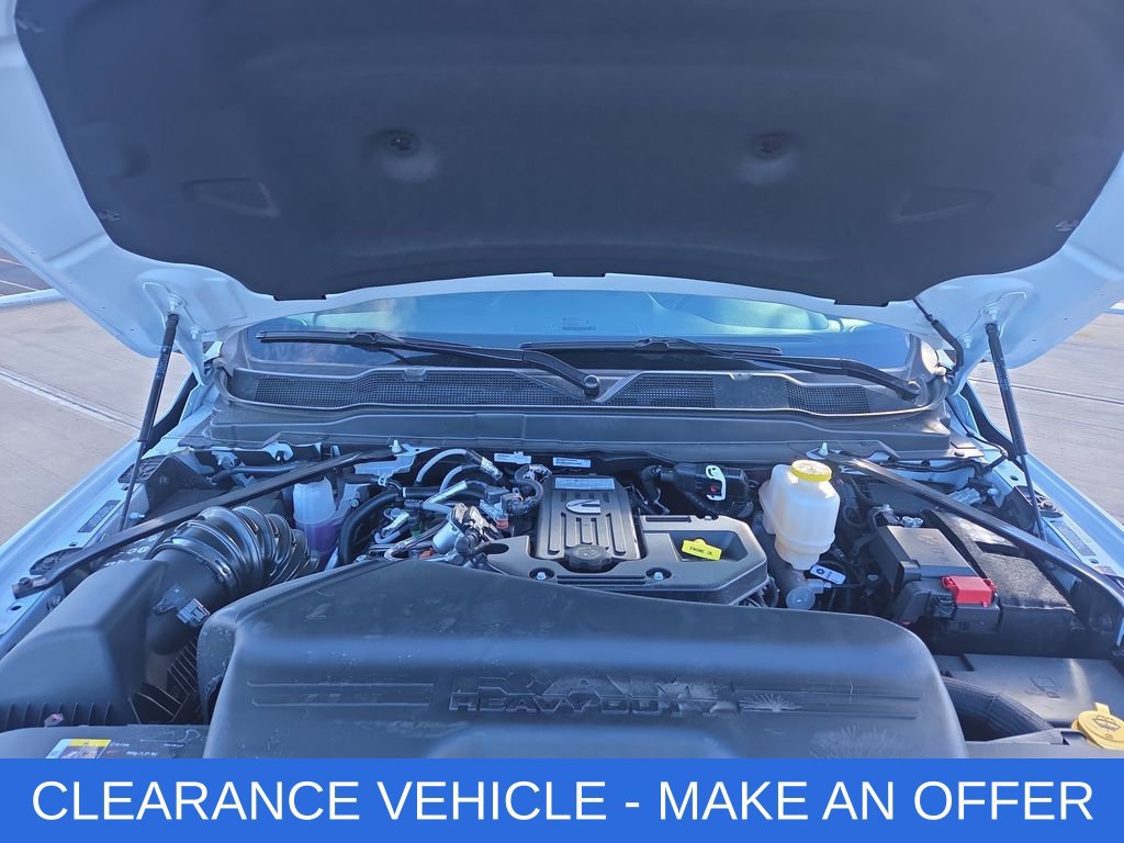 New 2026 RAM 5500 Tradesman AWD/4WD image 10