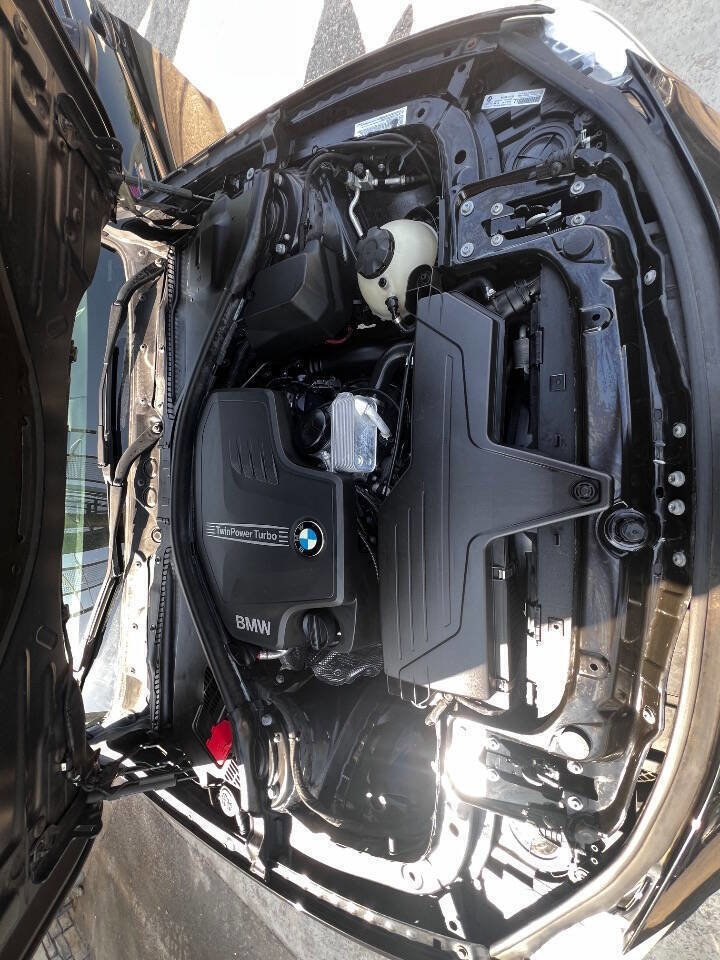 Used 2014 BMW 320i Sedan RWD image 18
