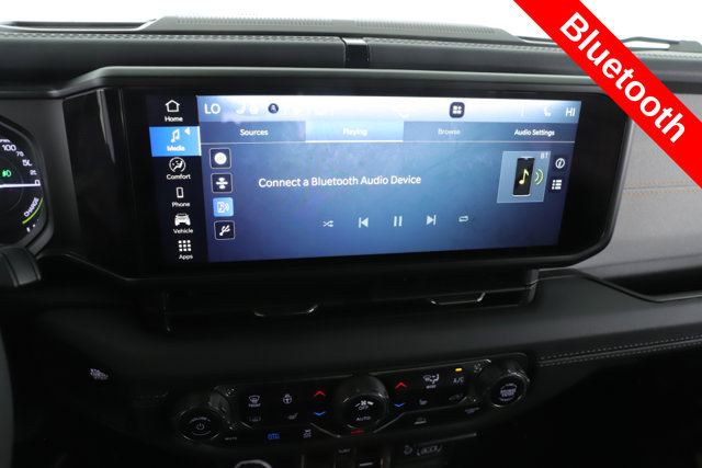 Used 2024 Jeep Wrangler Unlimited Sahara AWD/4WD image 5