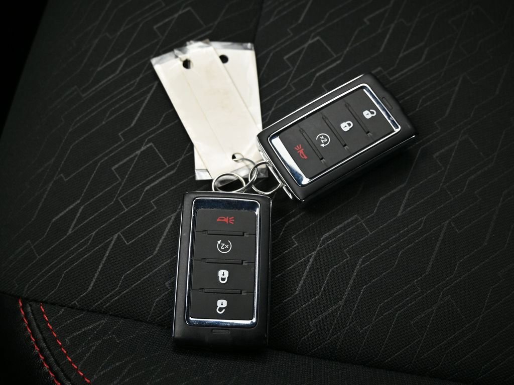 Used 2025 Dodge Charger R/T w/ Quick Order Package 25M R/T image 28