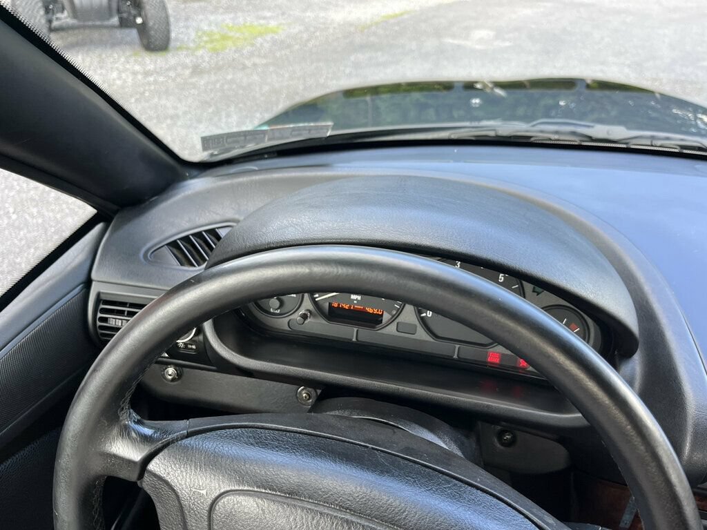 Used 1999 BMW Z3 2.5i RWD image 39
