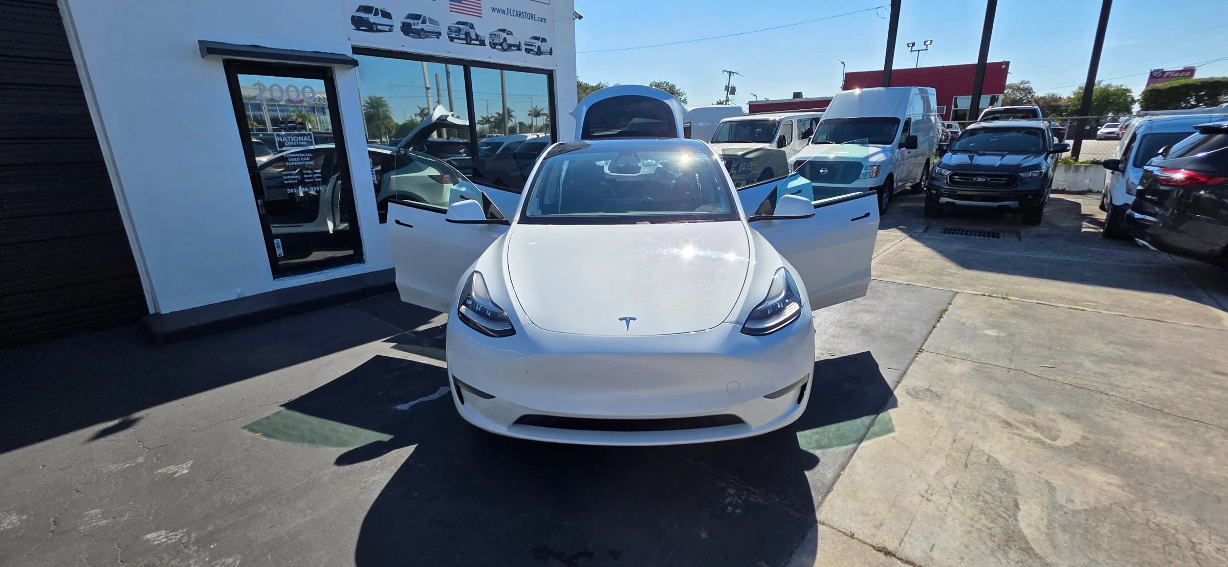 Used 2021 Tesla Model Y Long Range image 11