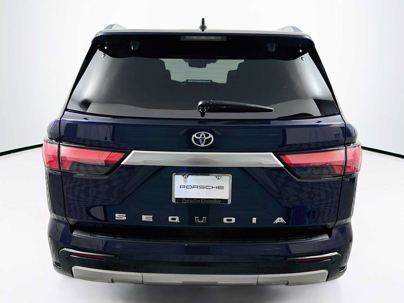 Used 2024 Toyota Sequoia Capstone AWD/4WD image 10