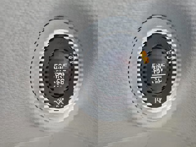 Used 2024 Chrysler Pacifica Select image 26