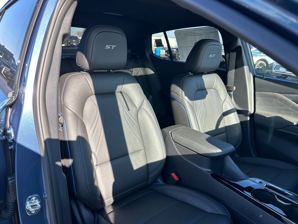 New 2026 Buick Envista Sport Touring FWD image 34