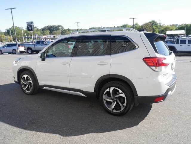 Used 2024 Subaru Forester Touring w/ Convenience Package image 11