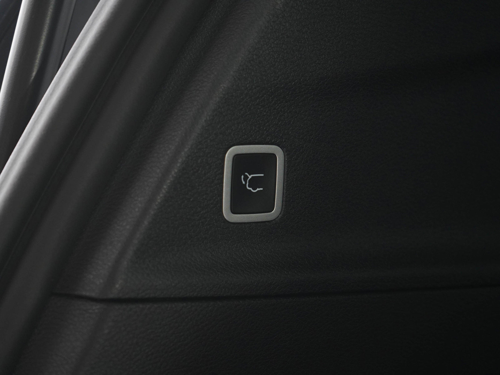 Used 2025 Chrysler Pacifica Limited FWD image 19