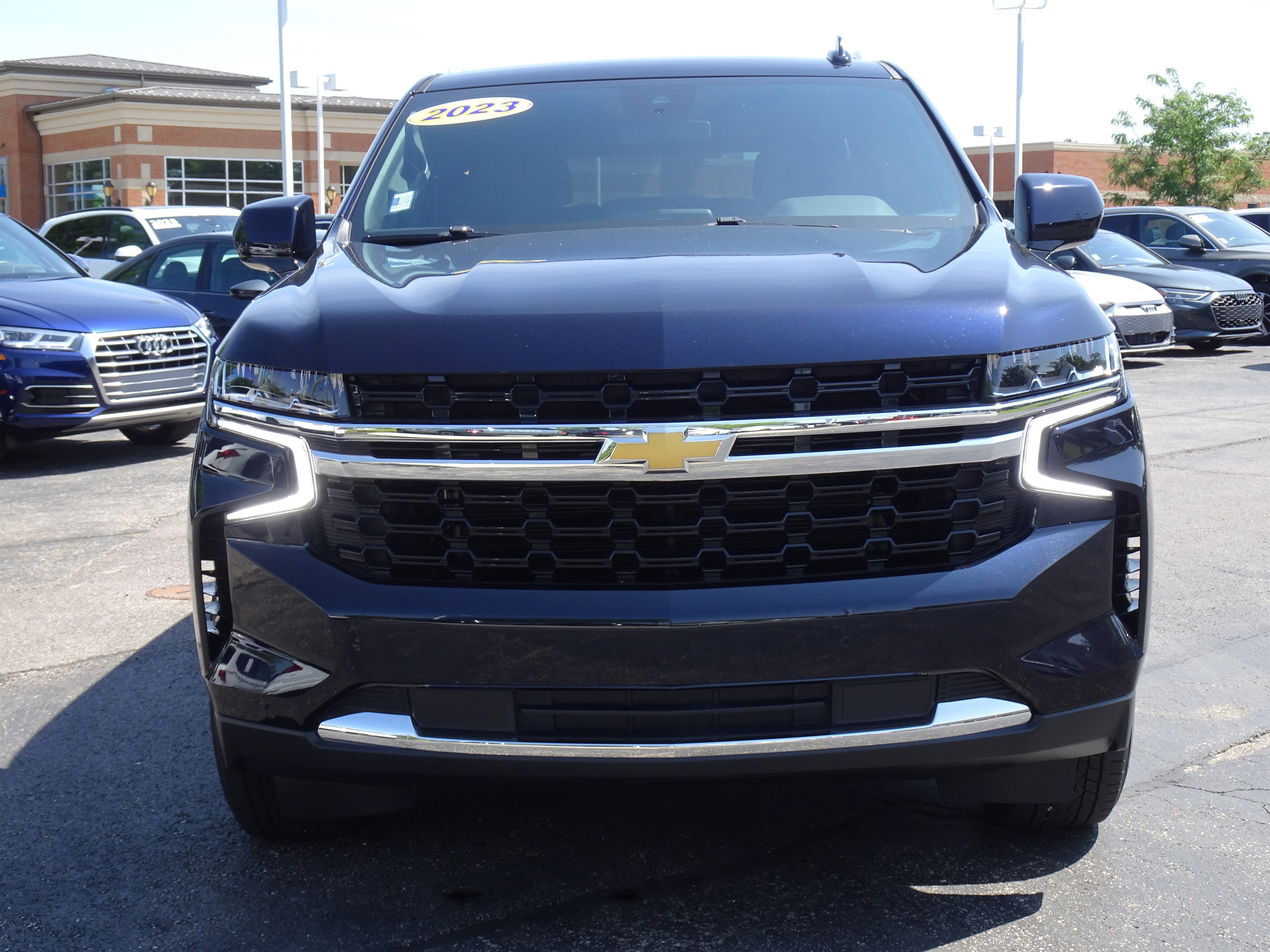 Used 2023 Chevrolet Tahoe LS AWD/4WD image 7