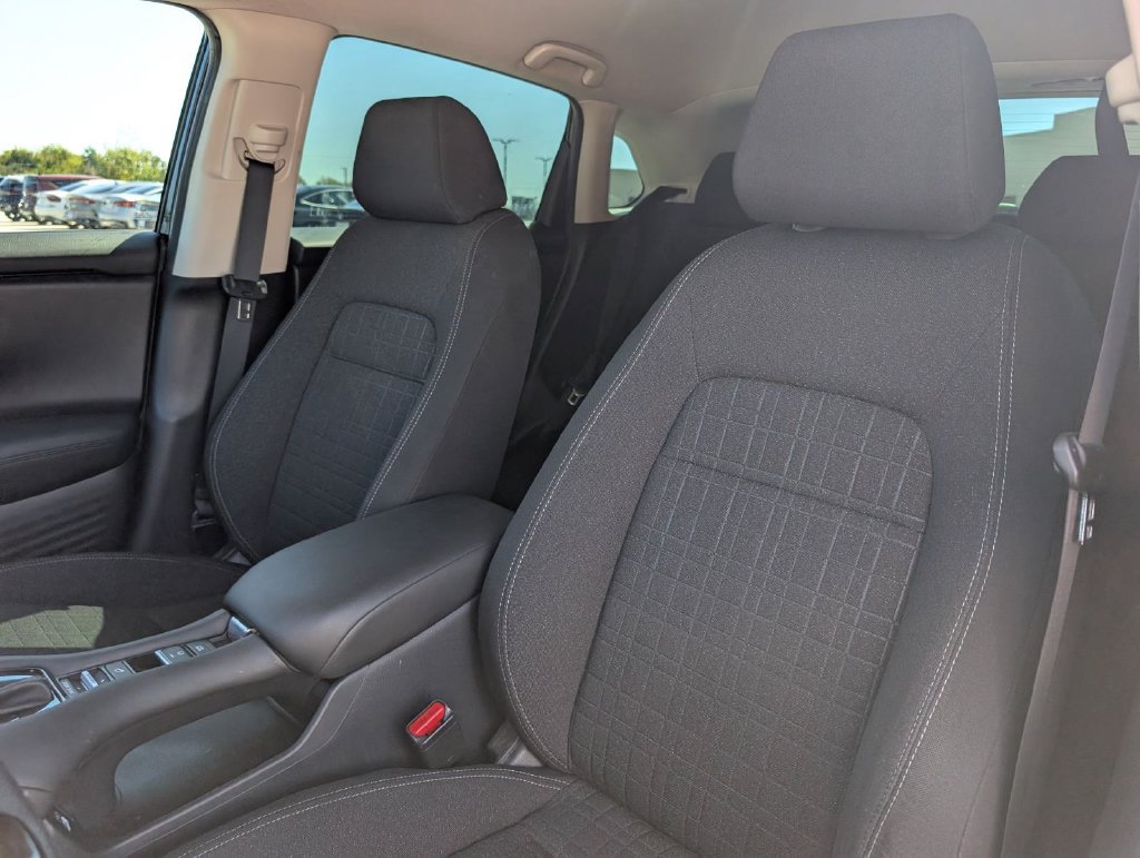 Used 2023 Honda HR-V LX image 21