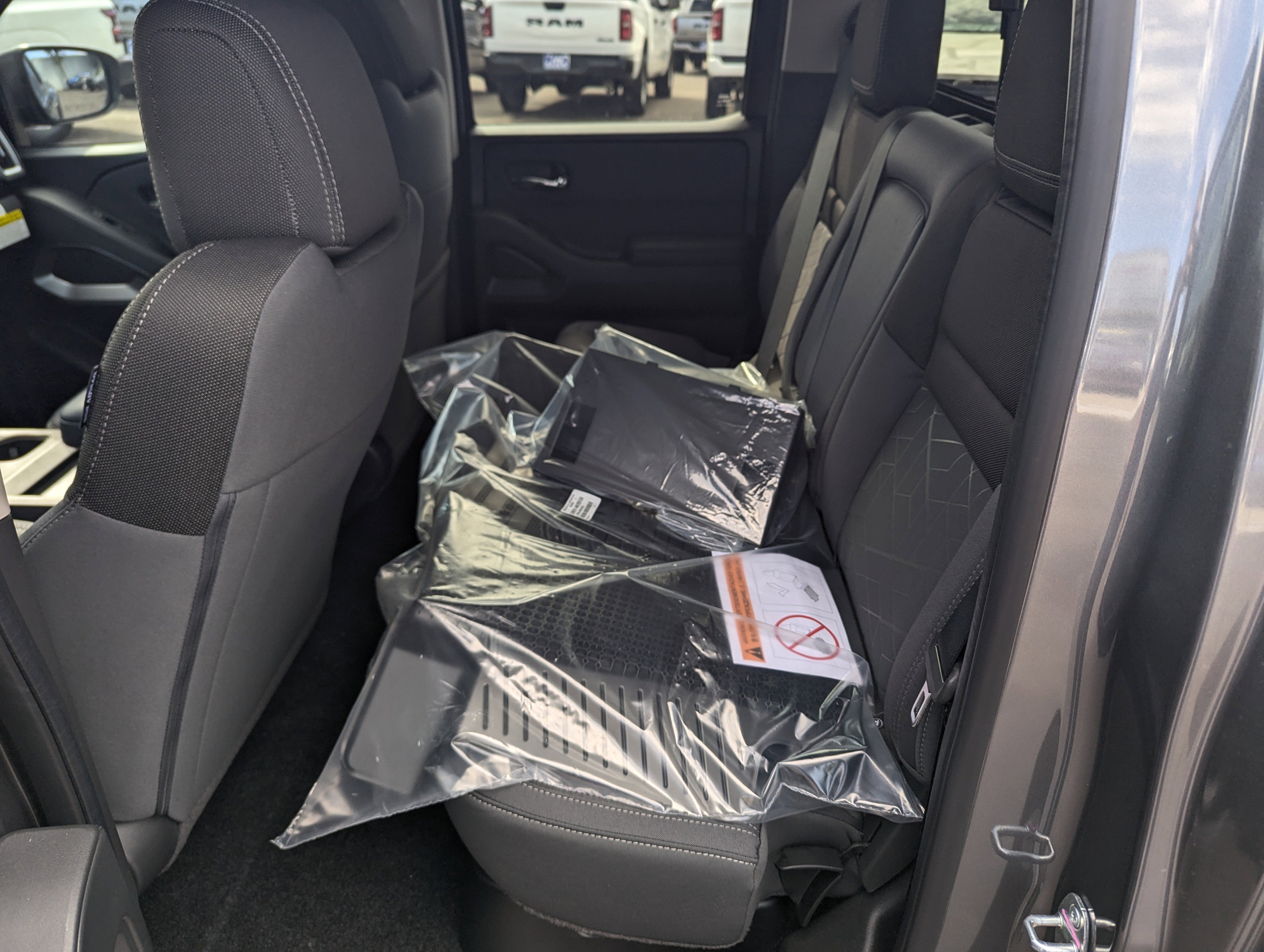 New 2026 Nissan Frontier SV image 9