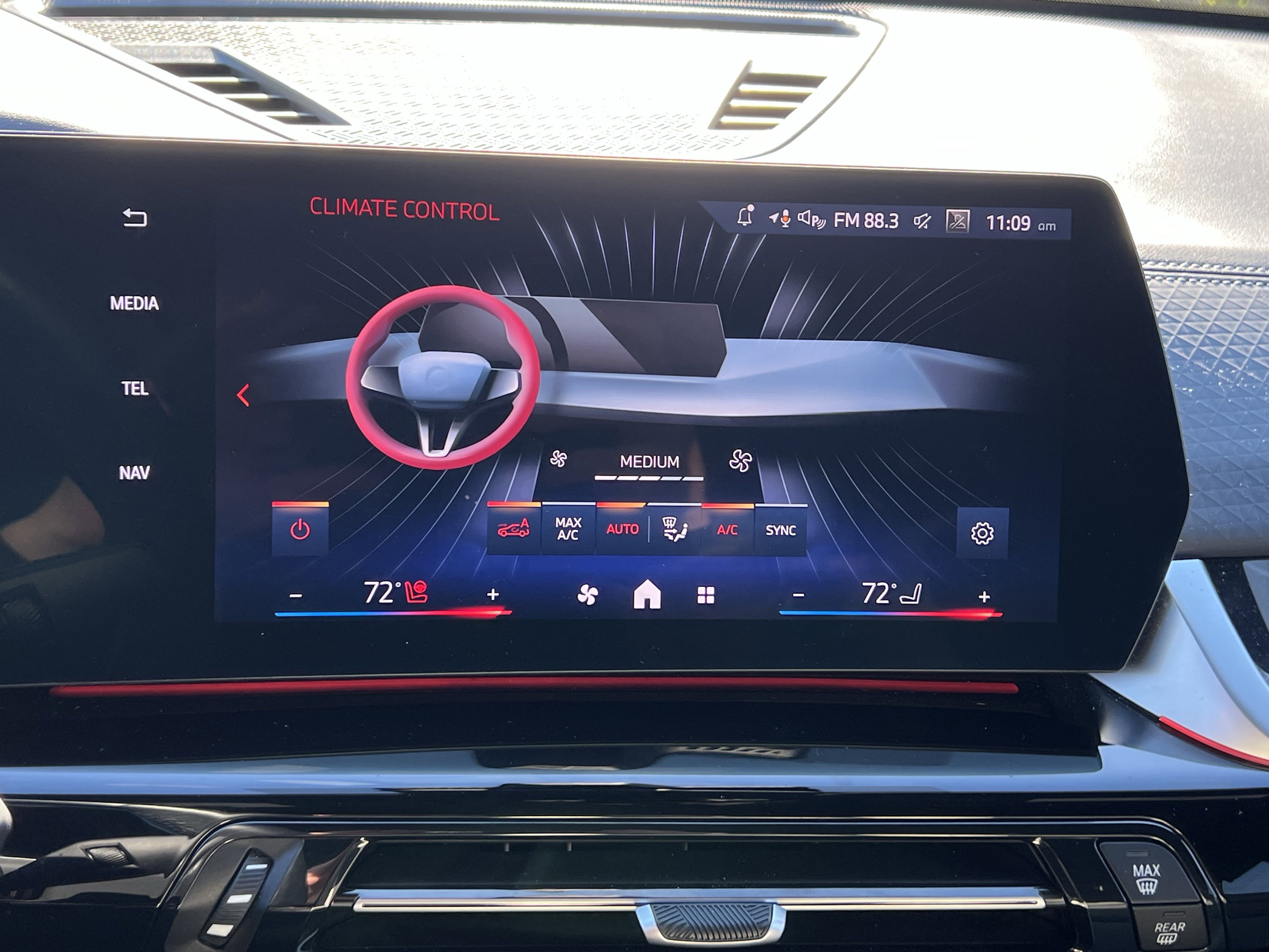 Used 2024 BMW X2 xDrive28i w/ Technology Package image 30