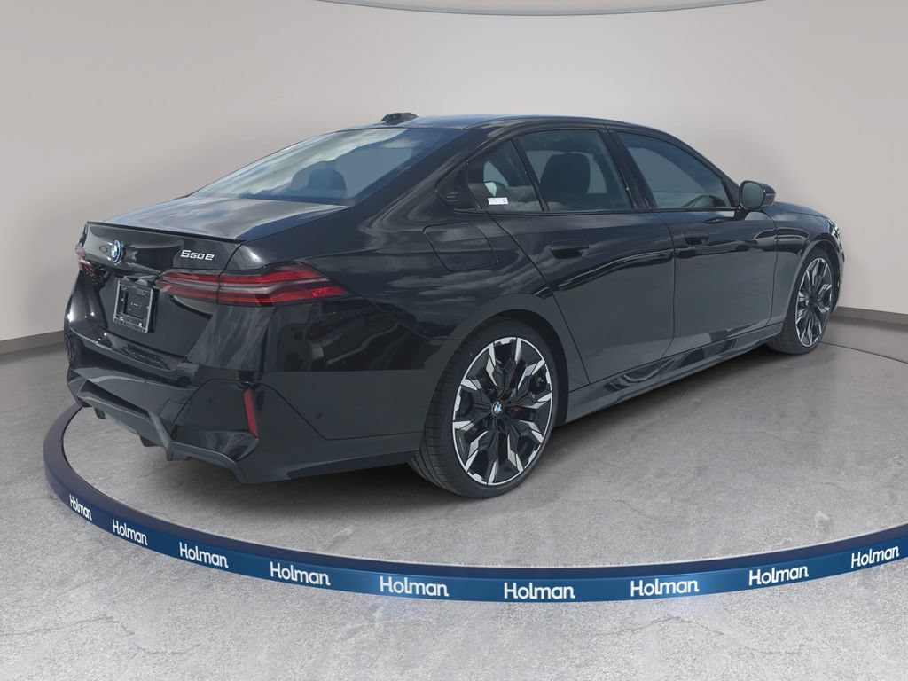New 2027 BMW 550e xDrive w/ Executive Package AWD/4WD image 4