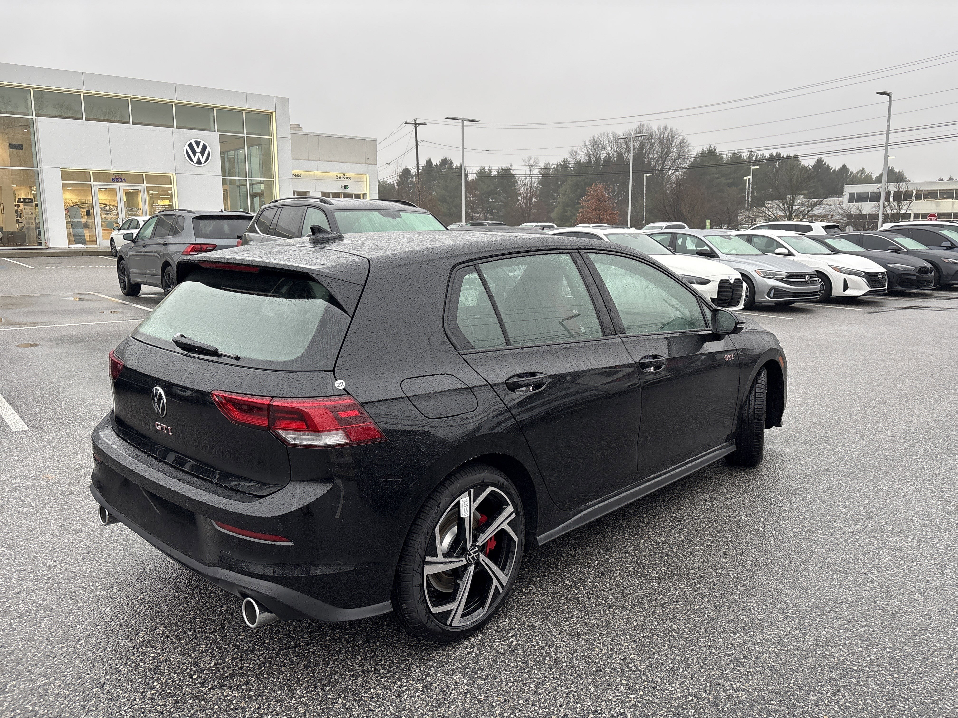 New 2026 Volkswagen GTI SE image 4