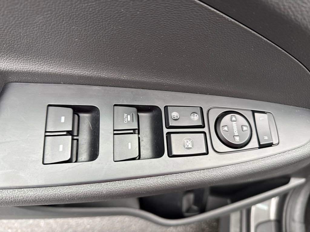 Used 2020 Hyundai Tucson Value w/ Cargo Package image 13